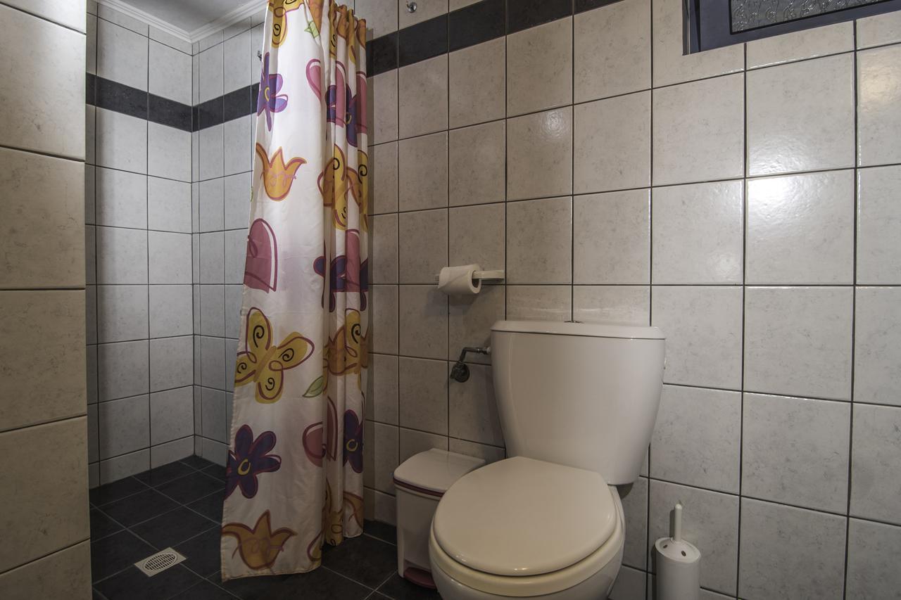 Roula Apartments 帕琉乔拉 外观 照片