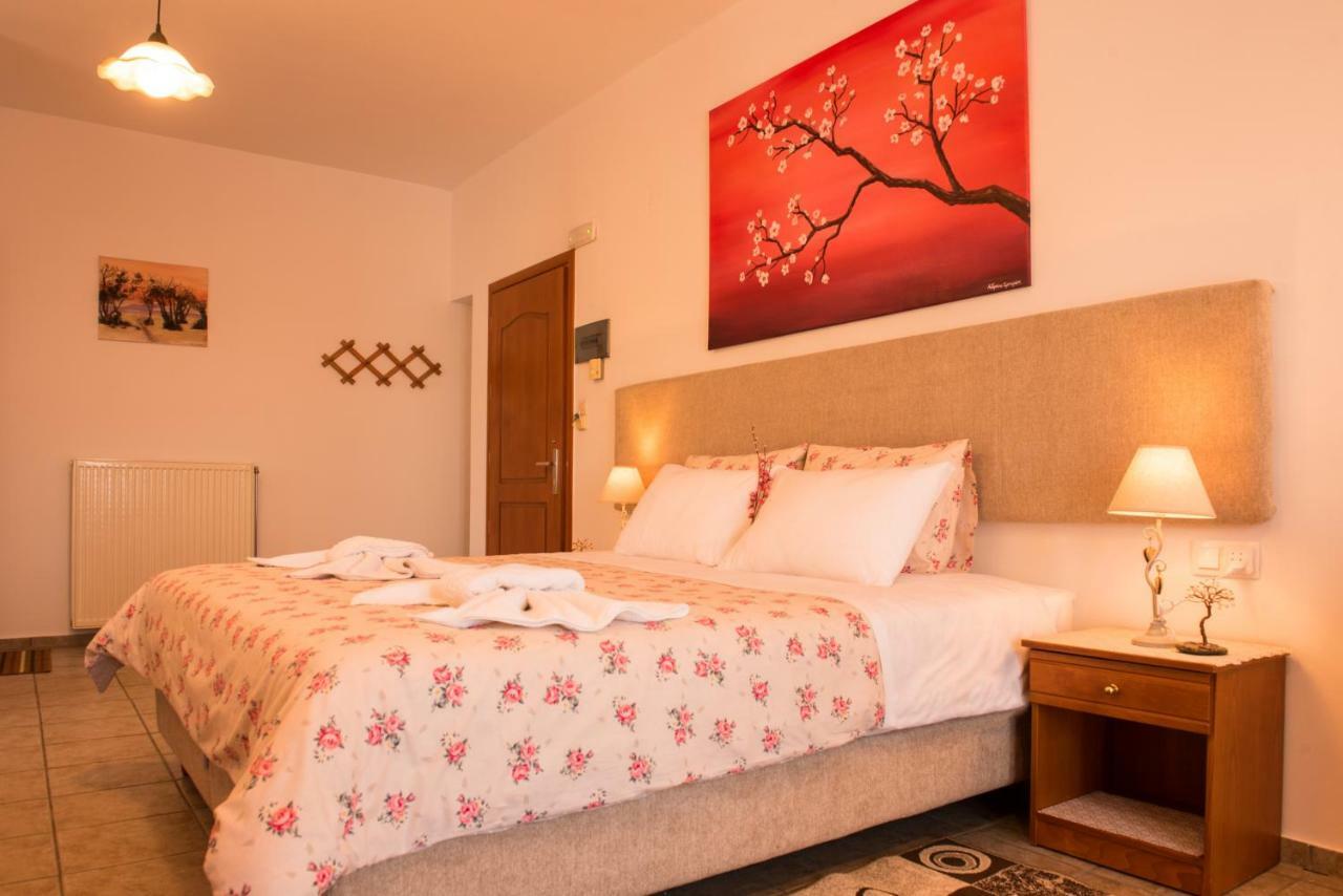 Roula Apartments 帕琉乔拉 外观 照片